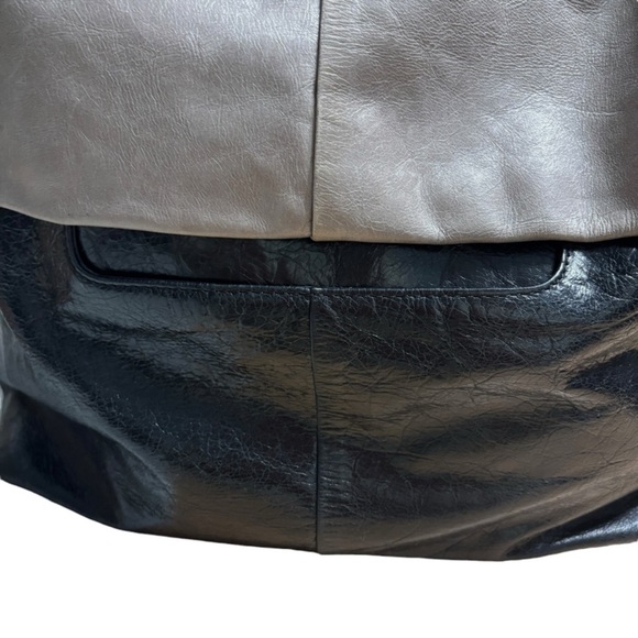 Hobo Joyce Two Tone Leather Shoulder Bag Stone Black Zip Top Carryall - Picture 7 of 16